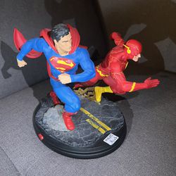 Superman Vs  Flash