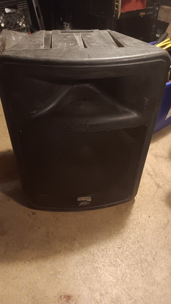 Peavey Pro 150 Powered Speakers