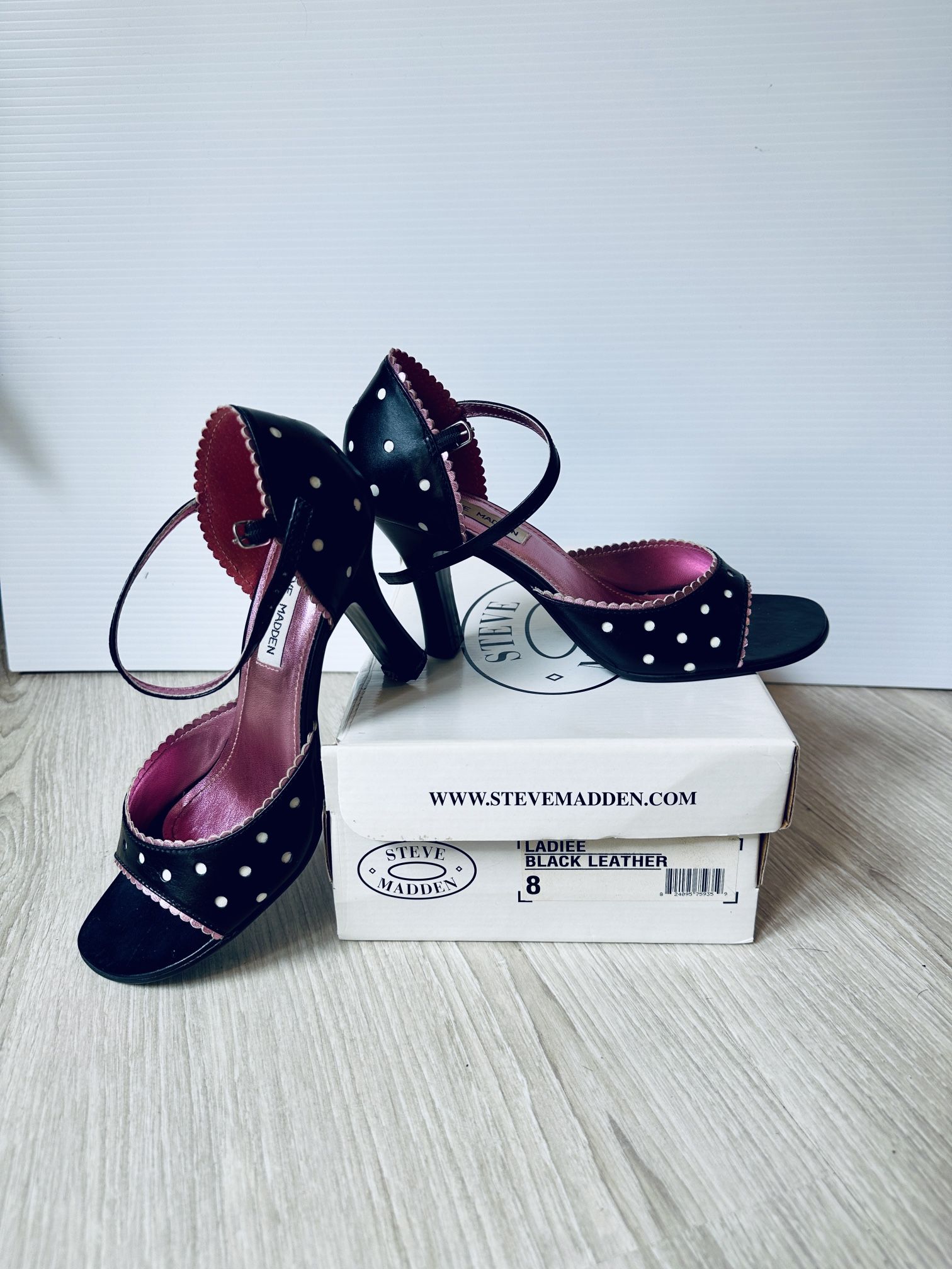 Steve Madden Polka Dot Shoes Size 8