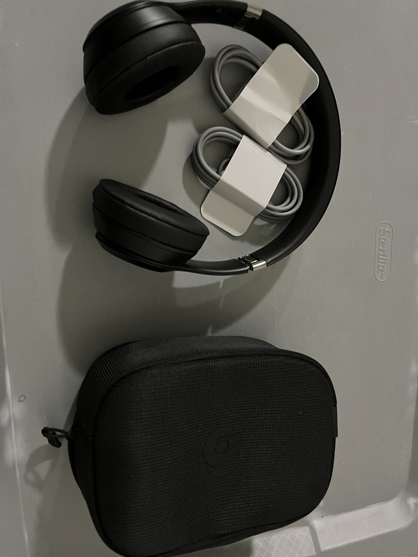 Beats Solo 4