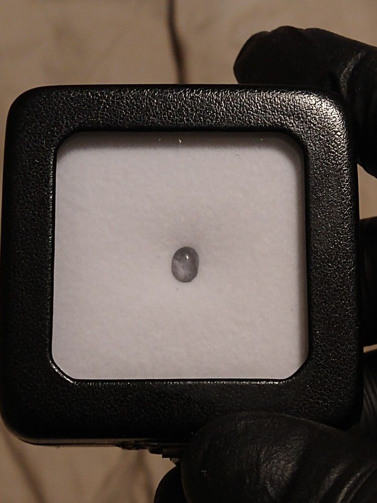 gray spinel