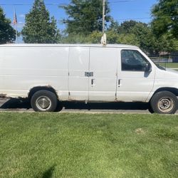 2003 Ford E-350