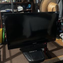 32 Inch HDMI Flat Screen (2012)