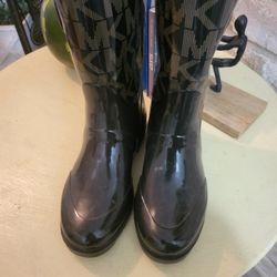MICHAEL KORS SIZE 6 RAIN BOOTS 