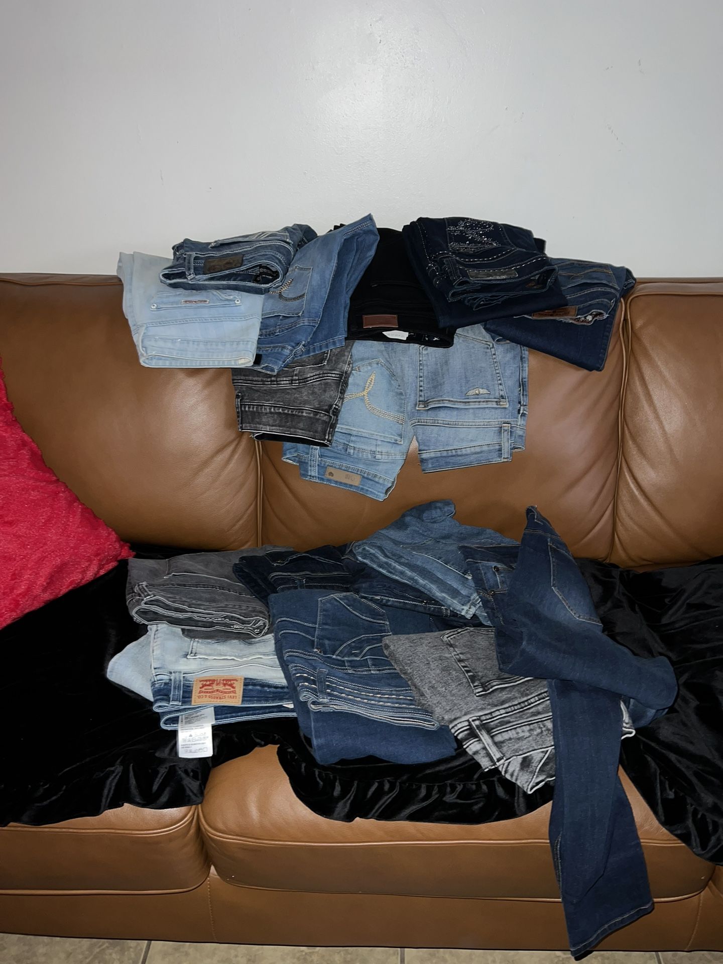 Bundle 20 Jeans For $75