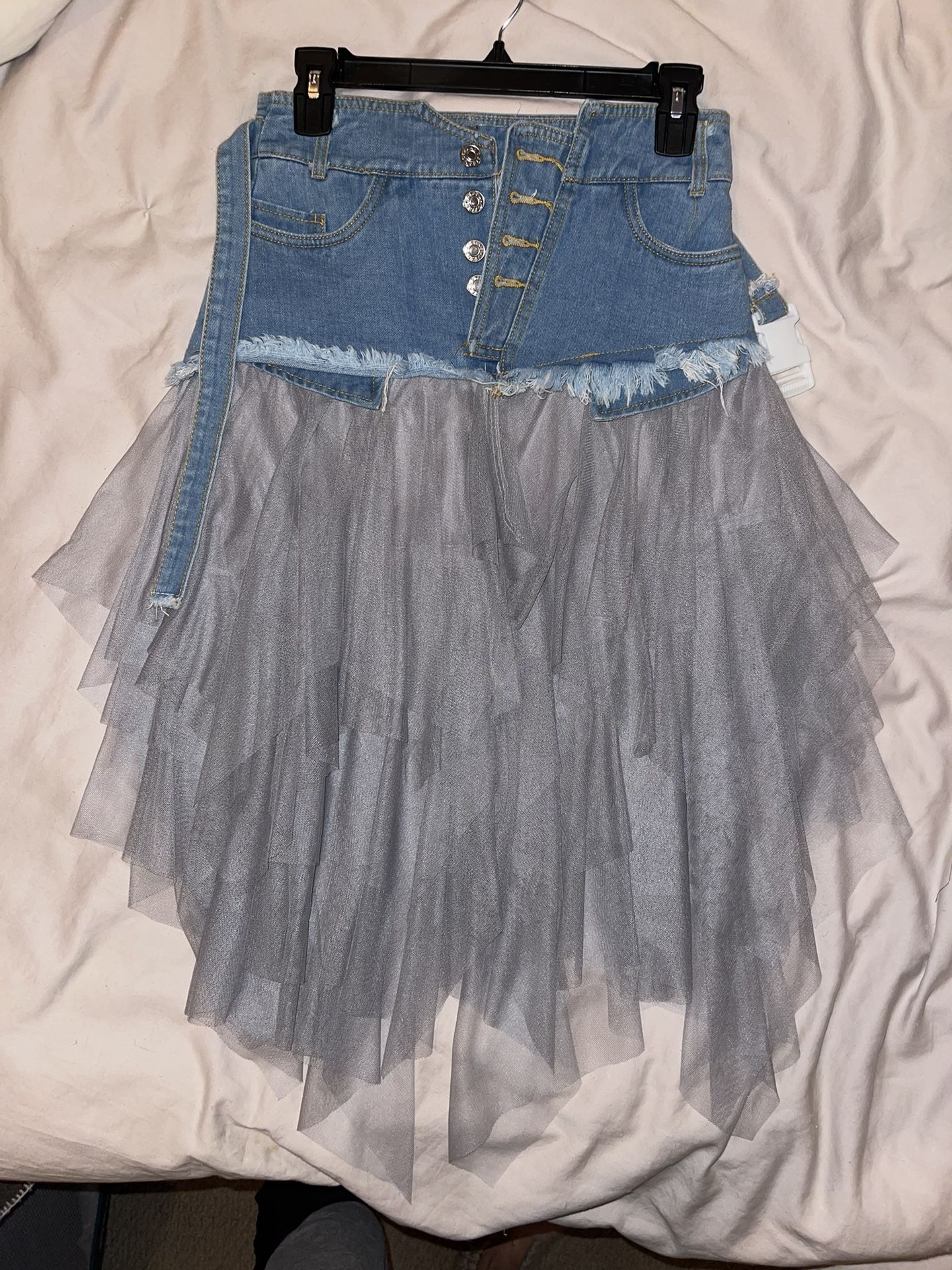 Adorable Fairy Skirt Size Small Never Worn!!!