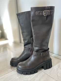 Steve Madden Brown Brigade Boots