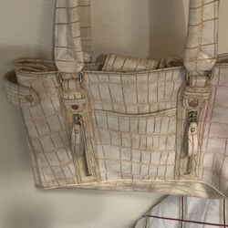 Women’s Hand Bag Very Nice