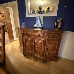 Dining Table Two Leaves With Pads Bar Hutch
