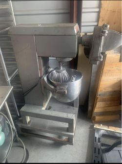 FREE BONUS MEAT GRINDER Of 30QT VULCAN MIXER