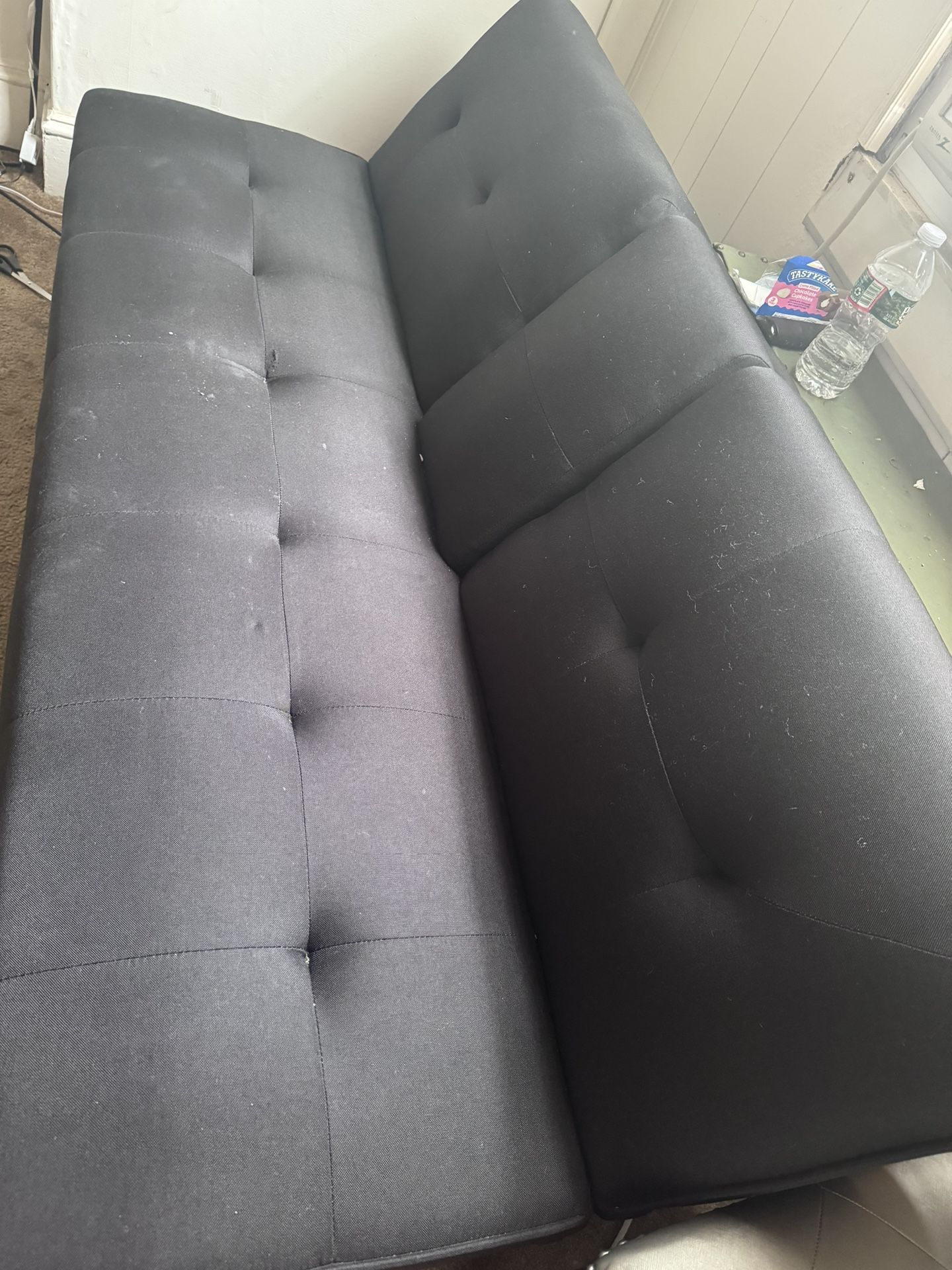 Black Futon