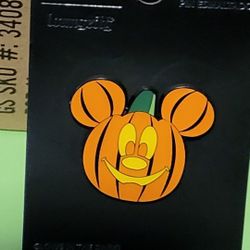 Disney Mickey Mouse Pumpkin GITD Enamel Metal Pin 