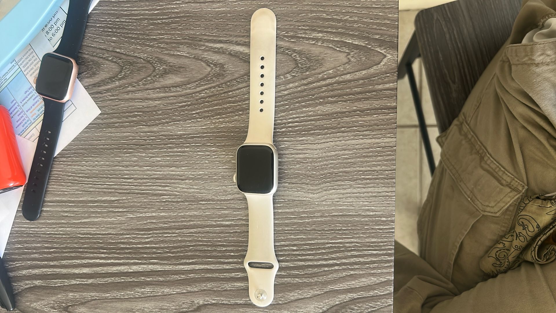 Apple Watch 8 (41mm Aluminum & Ceramic)