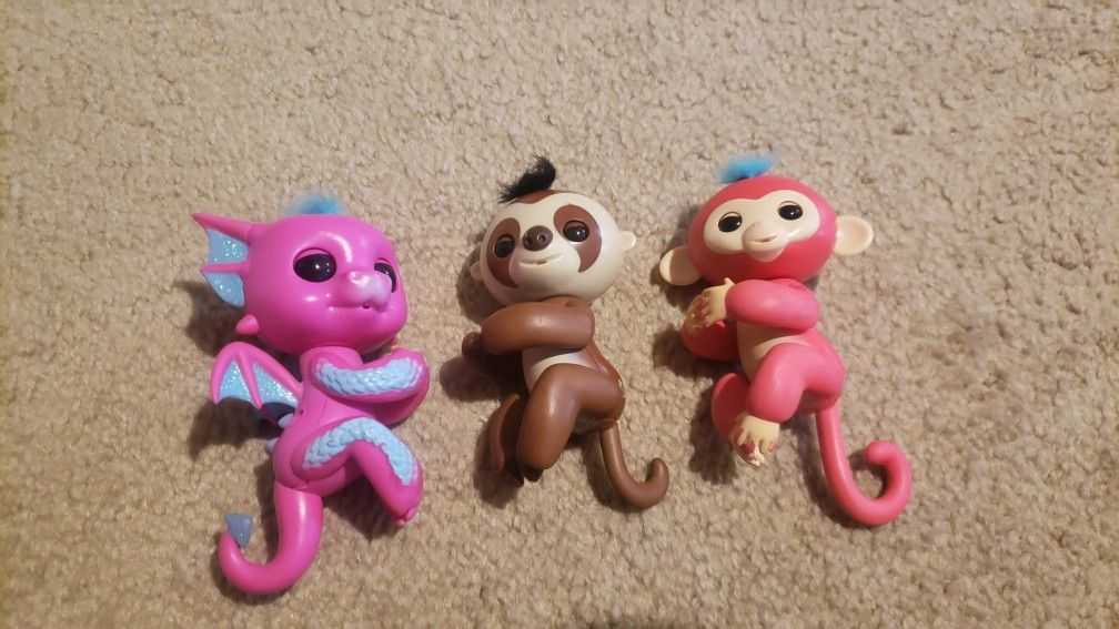 Lot Of Three Wowwee Fingerlings