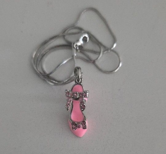Heel Pendant Necklace