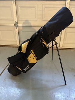 Rising Star Youth Golf Clubs and Bag 
