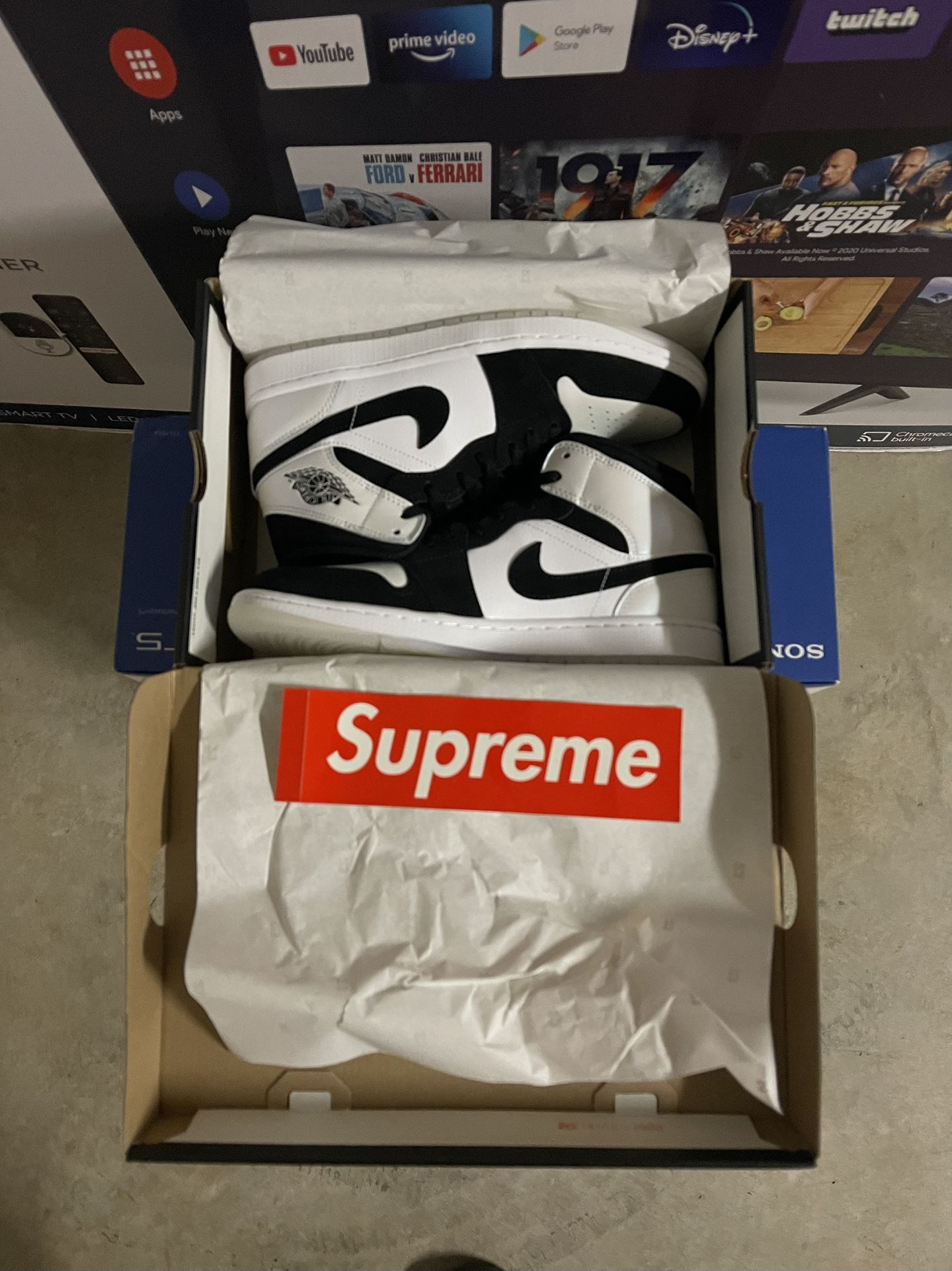 Jordan 1 Mid Diamond