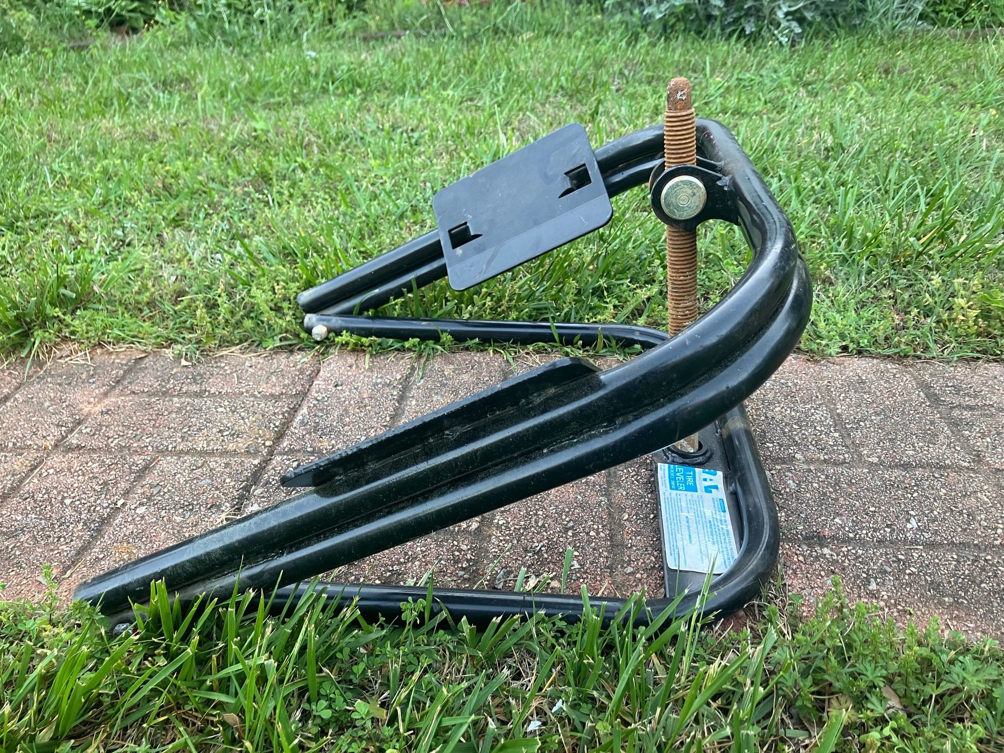 Light Trailer Tire Leveler BAL 28050