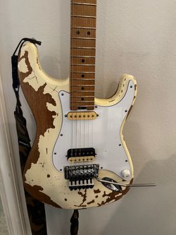 Charvel Henrik Danhage Limited-Edition Signature Pro-Mod So-Cal Style 1 Electric Guitar White Relic