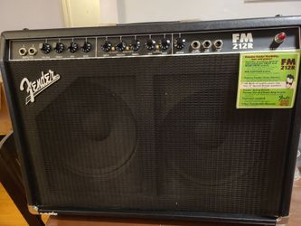 Fender FM212R