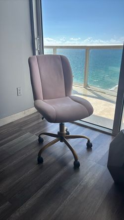 Pink Velvet Adjustable Desk Chair