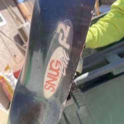 SNUG LID f2 Tundra 2005 with a key.