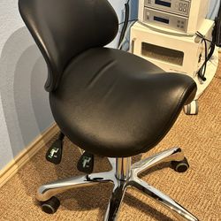 Saddle Chair (office)