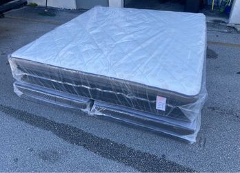 NEW MATTRESS KING SIZE PILLOW TOP WITH BOX SPRING