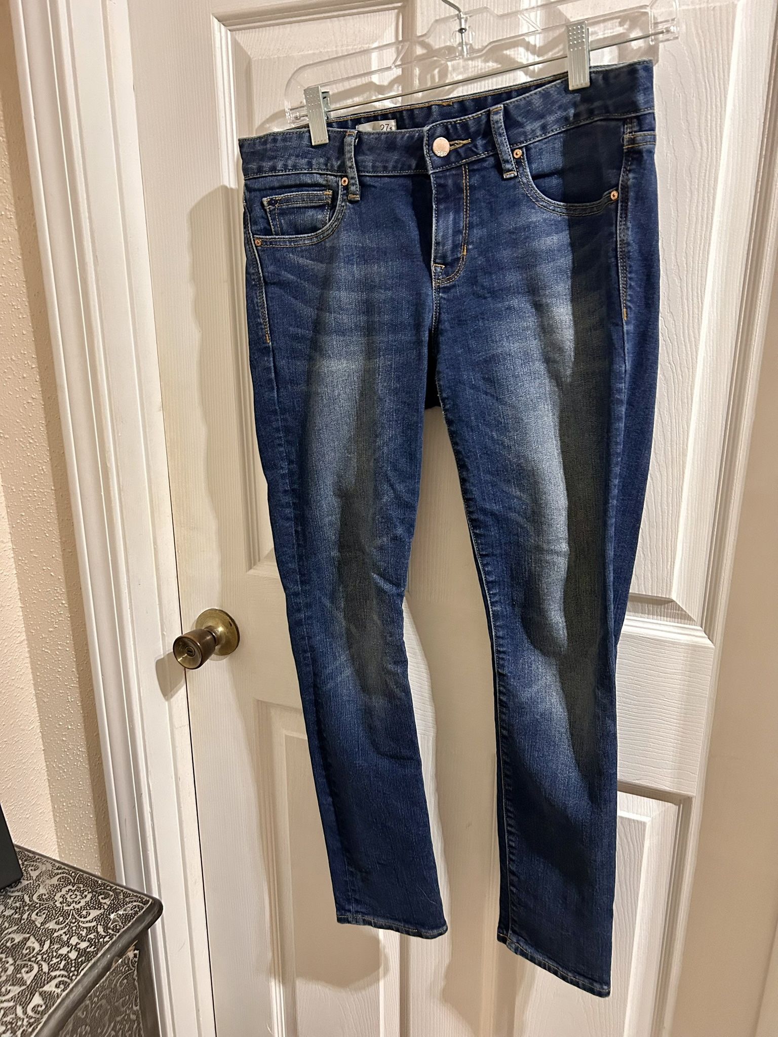 Gap 27 Short Skinny Jeans