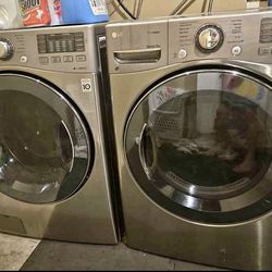 LG Front Load Washer and Dryer Set-GREAT Condition