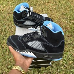 Jordan 5 UNC Sz 11,12,13