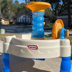 Little Tykes Water Activity Table