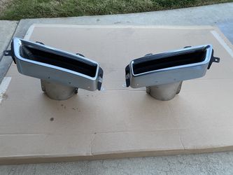 Molding For A 2023/23 Escalade Luxury Platinum
