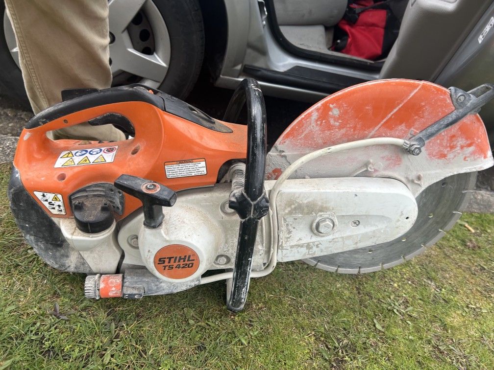 Diamond Studded Blade