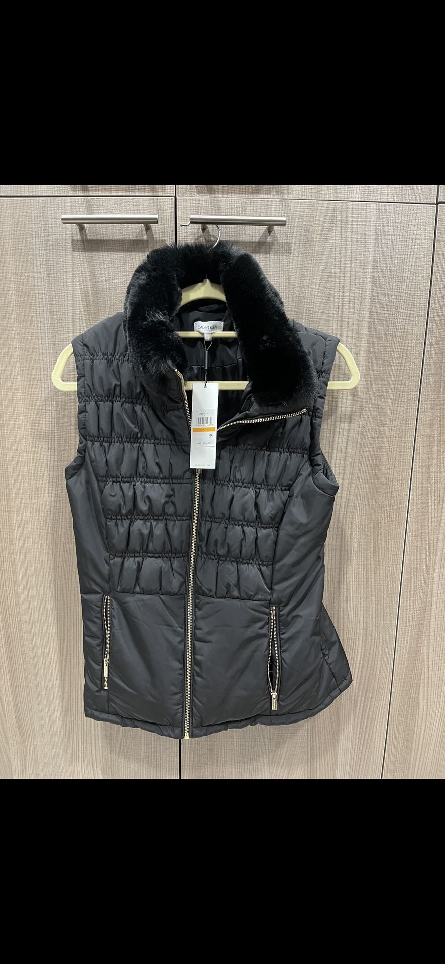 Calvin Klein Faux-Fur Collar Quilted Vest