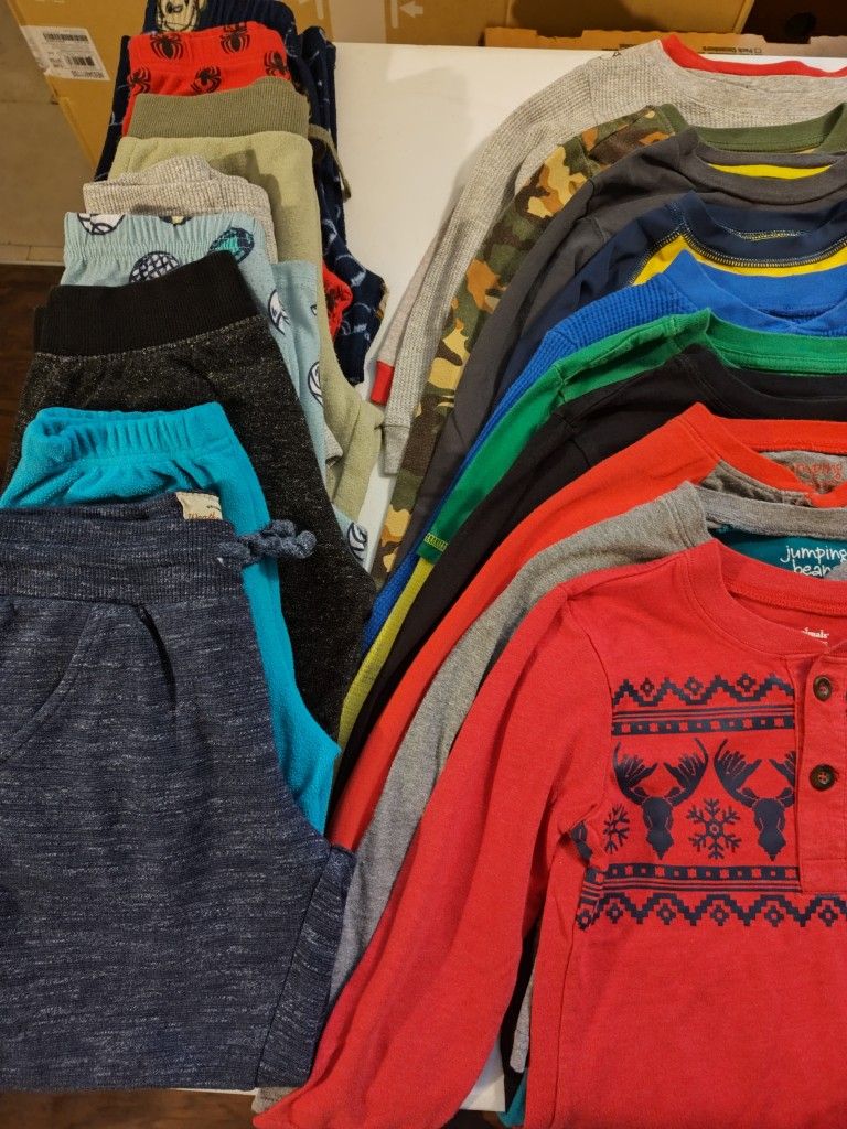 Boy Clothes In Great Condition (66 Pieces)