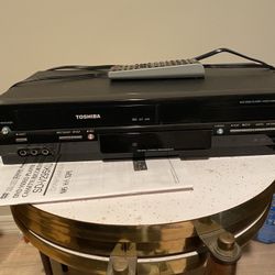 VHS and DVD Player 