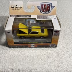 1:64 M2 1971 Chevrolet Camaro Yellow
