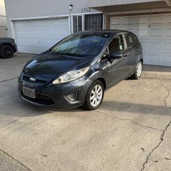 2011 Ford Fiesta 