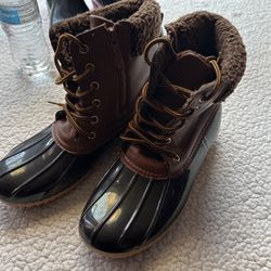 Rain Boots Size 10