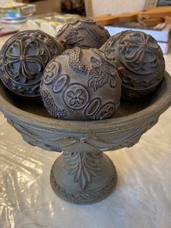 Wooden Balls and bowl