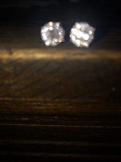 Screw in/ Earrings