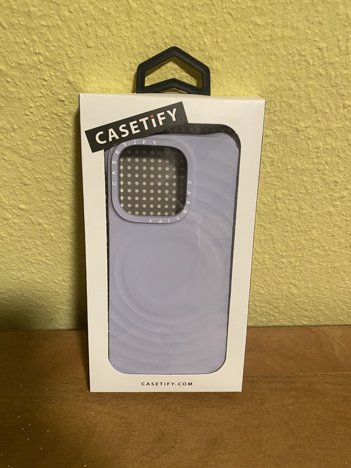 New!! CASETiFY Ripple Case w/ Magsafe for iPhone 16 Pro