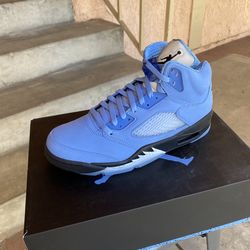 Jordan 5 UNC