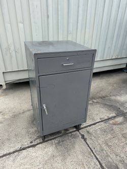 Mobile Shop Desk- 24 1/4 x 23, Gary (Used)