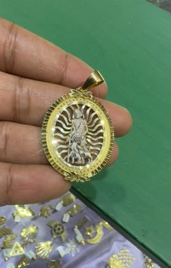 10kt Shepherd Jesus Pendant 