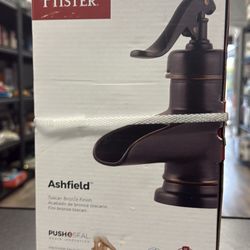 Ashfield 4 in. Centerset Single-Handle Bathroom Faucet in Tuscan Bronze