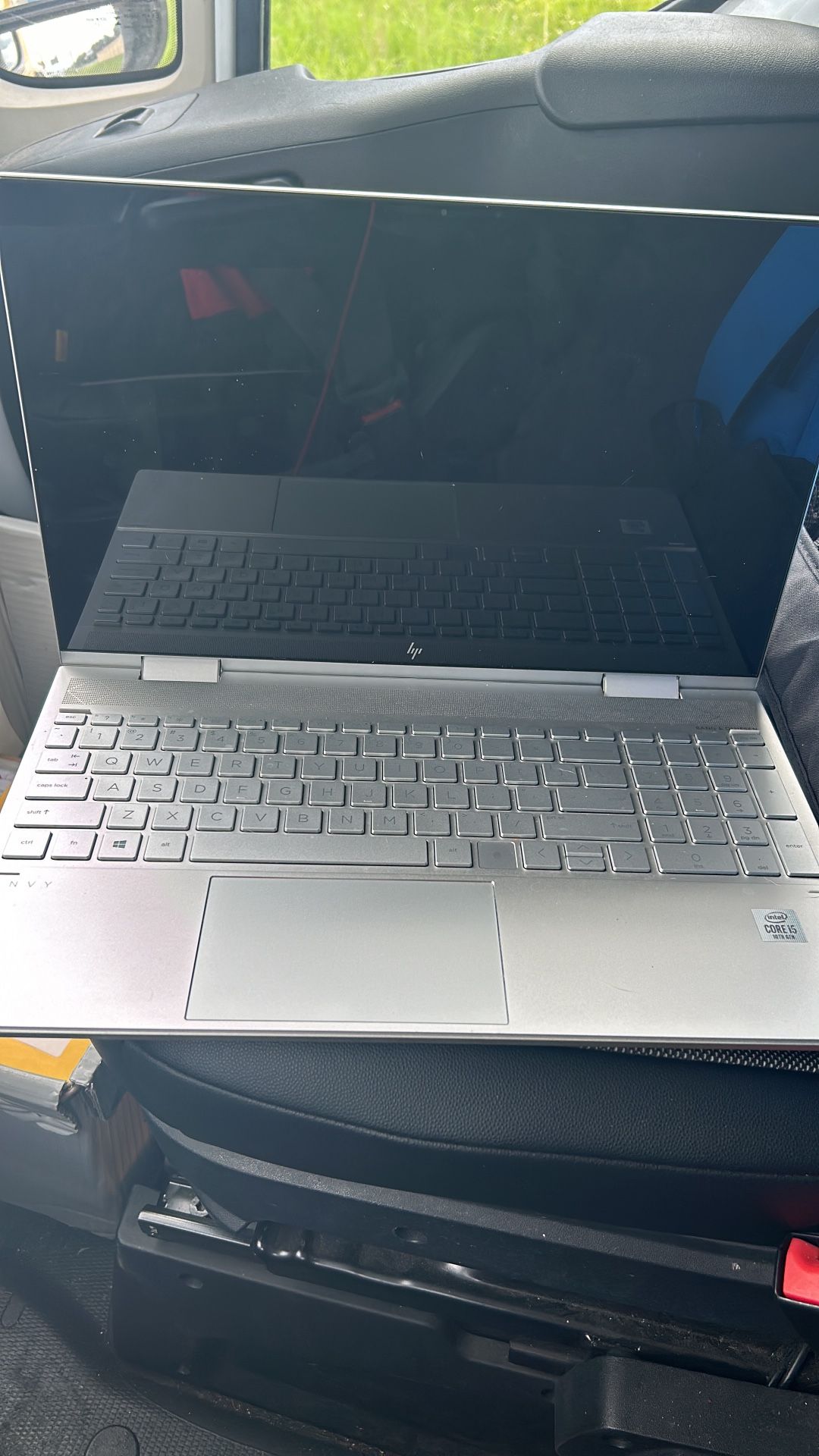 Laptop 💻