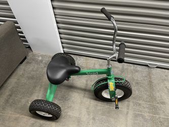 TRIAD TRICYCLE TUFF ( Special Needs Tricycle) Almost New