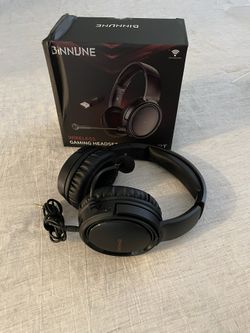 Wireless Gaming Headphones  (w/ Mic) 